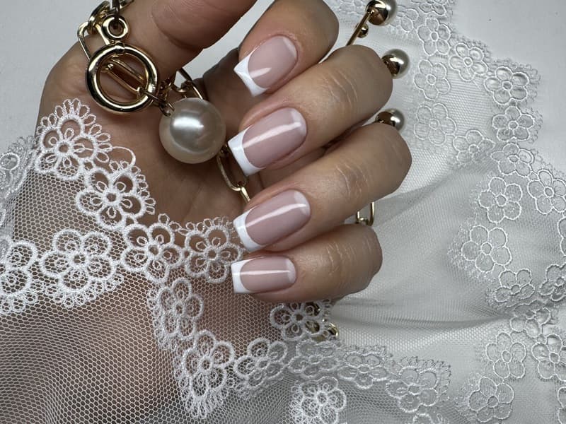 Natural Nail Effect and French